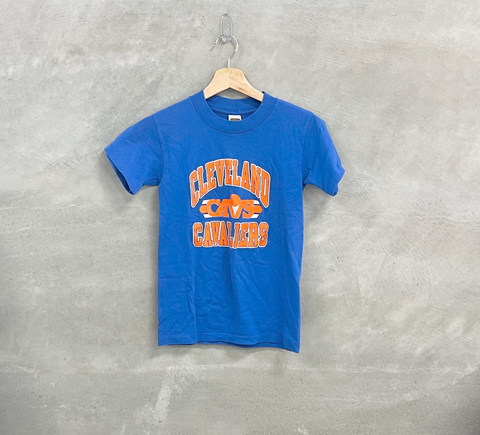 Vintage NBA Cleveland Cavaliers T-Shirt Blue-Orange XS